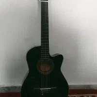 گیتار کاملا نو