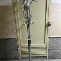 چوب لباسی ایستاده