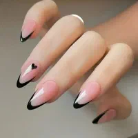 کاشت و ژلیش ناخن با تخفیف خفن فقط۲۰۰ تومن