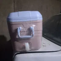 کلمن و یخدان آب