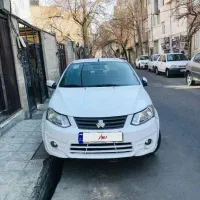 ساینا کم کار درحد بیرنگ