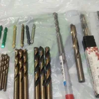 مقداری مته در اندازه ها مختلف یک جا بفروش میرسد