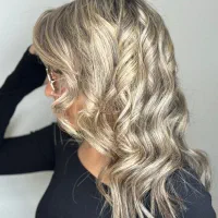 جشنواره ی تخفیفی نوروزی رنگ و مش و احیا