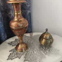 گلدان برنج کشمیری میناکاری و یک عدد شکلات خوری