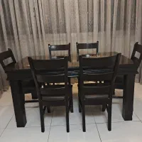 میز ناهار خوری شش نفره