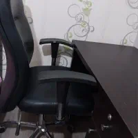 میز وصندلی چرخ دار  اداری