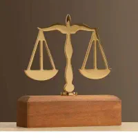 وکیل پایه یک دادگستری
