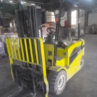 استخدام راننده لیفتراک در جانبو
