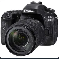 دوربین canon 80d در حد نو