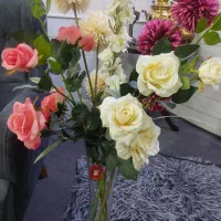 گل و گلدان شیک