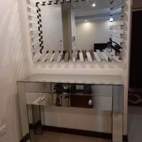 کنسول و آیینه