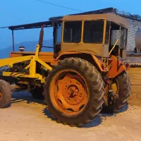 تراکتور رومانی بیلدار مدل ۶۰