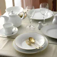 سرویس چینی ۱۲ نفره لب طلا زرین