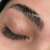 خدمات تخصصی مژه و لیفت ابرو