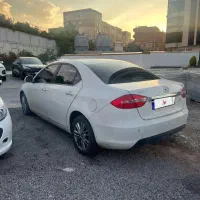 جک J5 اتومات ۹۳ در حد