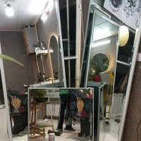 آینه ارایشگاه