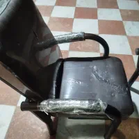 ۴عدد صندلی نو و.  اک
