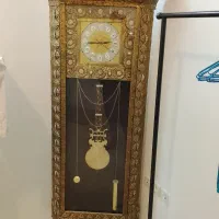 ساعت برنز ابستاده