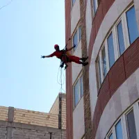 کار در ارتفاع(بدون داربست بالابر)