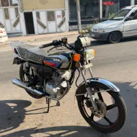 موتور سیکلت همراه