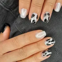 خدمات ناخن در منزل خودم