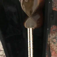 تار قدیمی نیاز به تعمیر