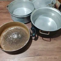 دو عدد دیگ و یک عدد ماهیتابه