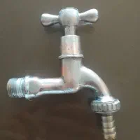 شیر اب قدیمی درشت برنجی