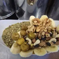 فروشنده خانوم جهت آبمیوه بستنی