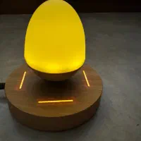 اسپیکر معلق در هوا