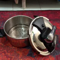 زودپز در حد نو خارجی