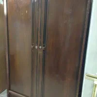کمد لباس. کتابخانه کمد روسی. کنسول چوبی باکس چوبی