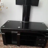 میز تلویزیون شیشه ای