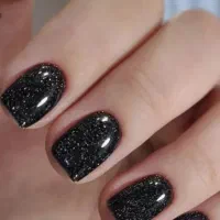 کاشت ناخن و پدیکور