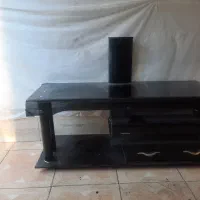 میز تلوزیون شیشه ای