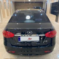 جک j4