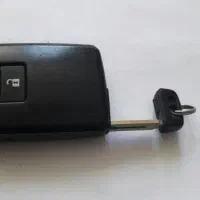 سوئیچ تویوتا را وا فور