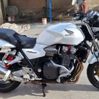 سی بی ۱۳۰۰ cb gsx cbr