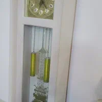 ساعت ایستاده سفید