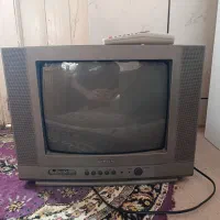 تلویزیون قدیمی کوچک نوستالژی