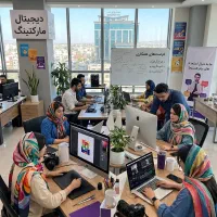 استخدام طراح استوری و اپلود