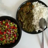 تهیه غذای خانگی آدریان