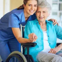 پرستار خانم برای نگهداری از سالمند خانم