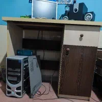 میز کامپیوتر