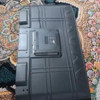تلویزیون ال ای دی ۴۳ الیو پنل شکسته پشت سالم