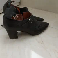 کفش زنانه چرم طبیعی ۳۷