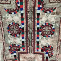 کلاشیرازه زردکار وپر میدوزم درکمترین زمان وقیمت