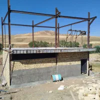 ساختمان دو طبقه در حال ساخت به همراه زیر زمین
