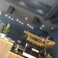 استخدام نیروی خانم در کافه