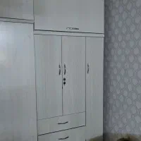 کمد لباس  /  در حد نو